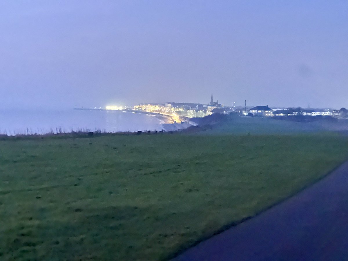 Progradar's tweet photo. Early start for a nice easy run with the 500th episode of Running Commentary for easy company. Congratulations Rob and Paul and hereโs to the next 500! ๐๐โโ๏ธ first day of my new job too! ๐คโบ๏ธ @runcompod #500notout @DeeringRob @PaulTonkinson https://t.co/oWLTFKi1rF