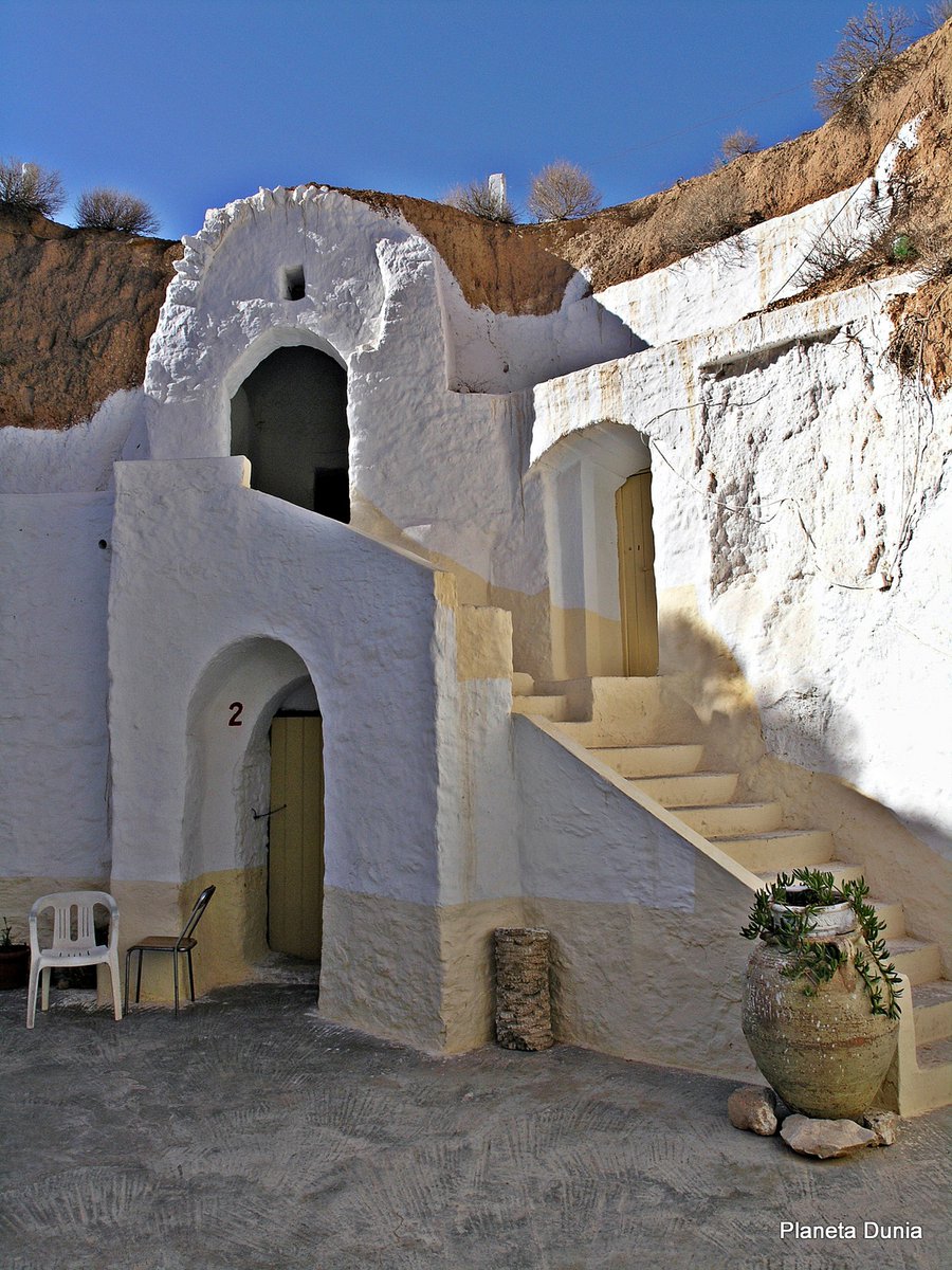 #Túnez es el destino ideal para empezar a descubrir la cultura árabe. Desde su patrimonio arqueológico hasta sus zocos y su exquisita gastronomía, este país ofrece una experiencia completa. planetadunia.com/2013/11/tunez-… <a href="/DiscoverTUN/">Discover Tunisia</a> <a href="/LTekaiaZafra/">Leïla Tekaïa</a> #TravelTunisia #VisitTunisia #Tunisia