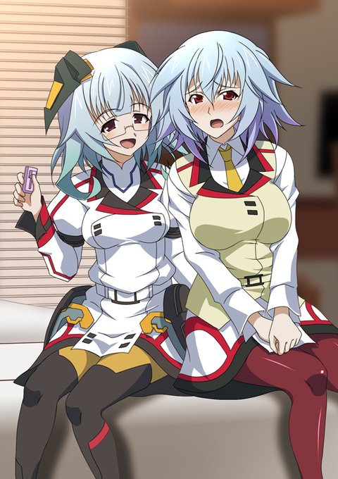 イケない遊びをする2人 