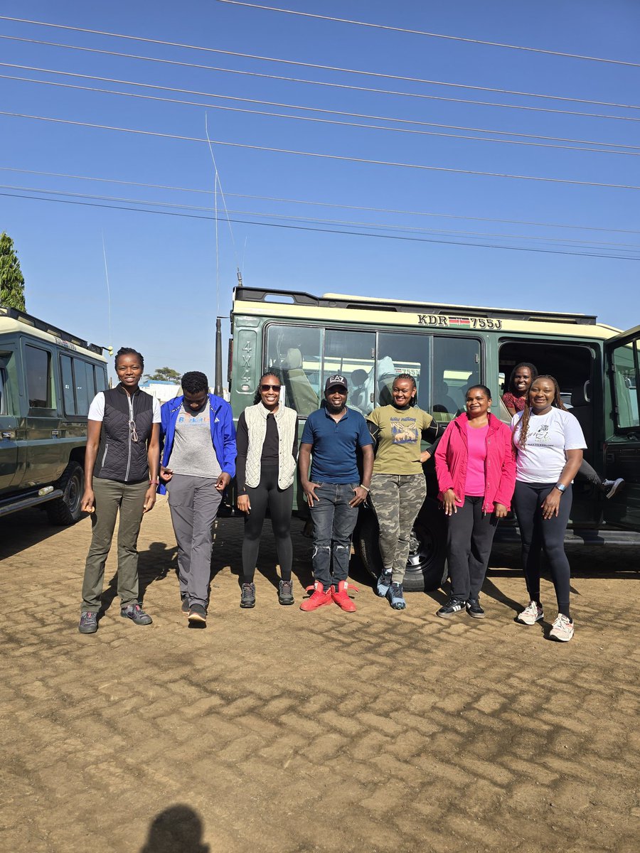 WildstreamerS's tweet photo. I am humbled to be part of this great team documenting new trails of Mt Kenya through Chogoria gate
#wildstreamersafaris
#ExploreMtKenya
#DiscoverChogoriaRoute https://t.co/mz4ZTlw5bD