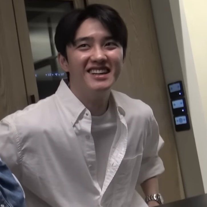 nyongD5_'s tweet image. 도경수 왜이리 잘 큰거임