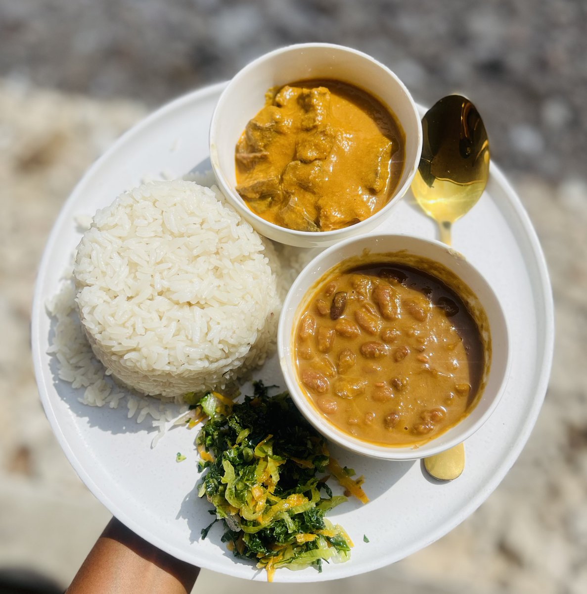 msosi_flavour's tweet photo. Please RT mteja wangu yuko kwa TL yako🙏

Chapati maharage 3,000
Wali maini maharage veggies 6,000
Wali nyama kavu maharage veggies 6,000
Ugali kuku roast kienyeji 10,000
Namba ya order: 0625198207
Tunafanya delivery kwa haraka na nafuu. 
Tupo: Budget, Sinza Lion
Karibuni Sana 🫶🏼 https://t.co/P5ineCK5Vv