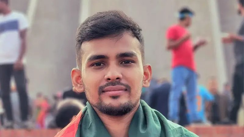 মানুষ চায় না আওয়ামী লীগ কোনোভাবেই ফিরে আসুক: আসিফ মাহমুদ