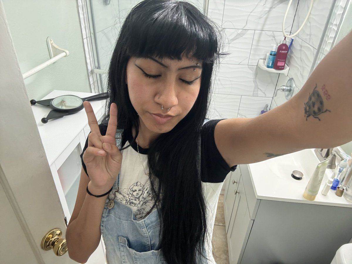 in case anyone cares, i looked cute today