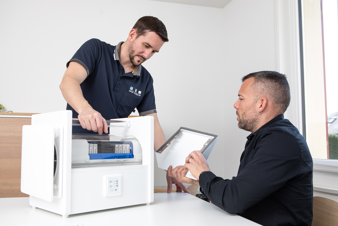 Warum es sich lohnt, eine Lüftungsanlage von STIEBEL ELTRON zu installieren? 
Sie erleichtern nicht nur das mechanische Lüften. 💨Dank Wärmerückgewinnung geht dabei auch weniger Energie verloren. 
stiebel-eltron.ch/newcomer
#stiebeleltronschweiz #wärmepumpen #lüftungen #newcomer