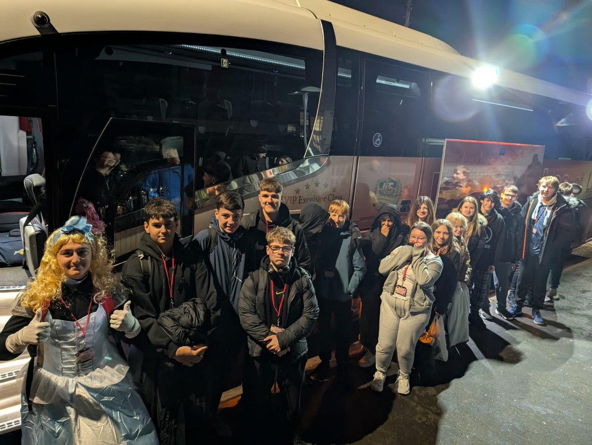 OutwoodFoxhills's tweet photo. And they’re off! Our fabulous Year 10 Product Design &amp; Hospitality &amp; Catering students are heading for @DisneylandParis! Cinderella &amp; the gang have already made it to Dover… watch this space for some magical updates ✨ 🏰 🇫🇷 #firstclassFoxhills https://t.co/52WHREmRHZ