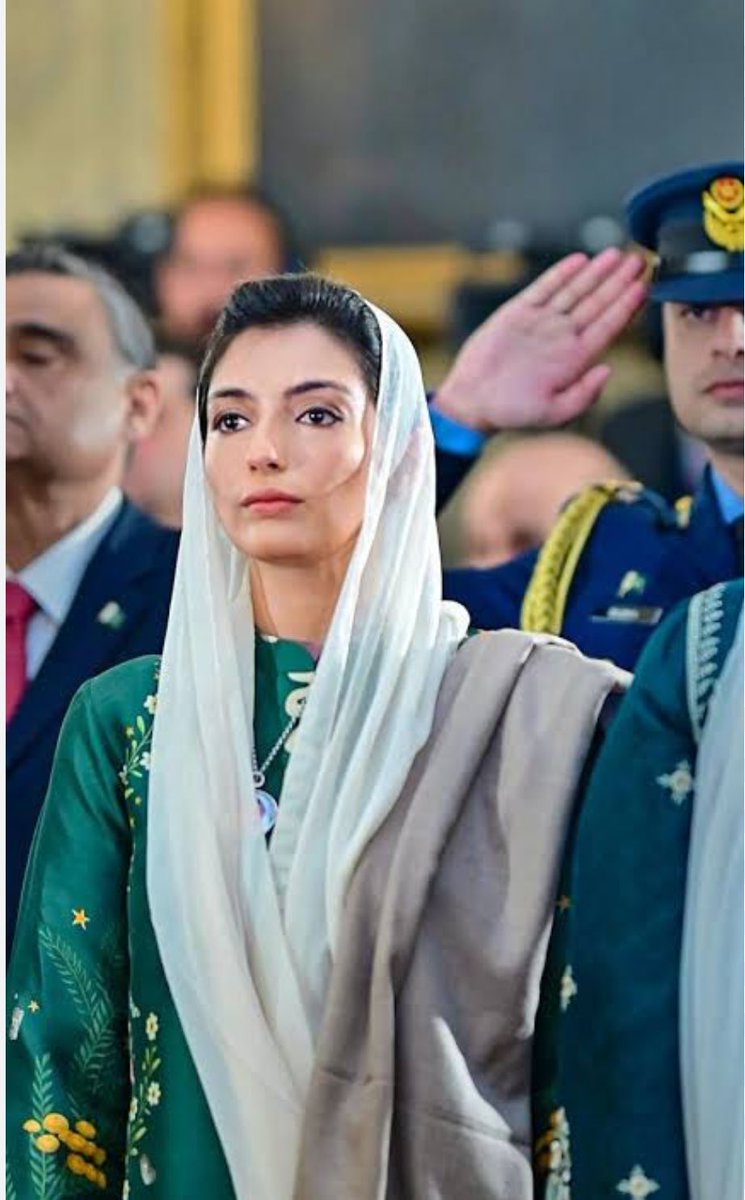 barkatlashari11's tweet photo. #congratulations
"Happy Birthday to @AseefaBZ 

As the daughter of Shaheed #Mohtarma #Benazir #Bhutto and former President @AAliZardari  you embody the courage, resilience, and dedication to public service that your family is known for.

May this special day bring you joy, love, and all your heart's desires. May your life continue to be a source of inspiration and hope for the people of #Pakistan and beyond.