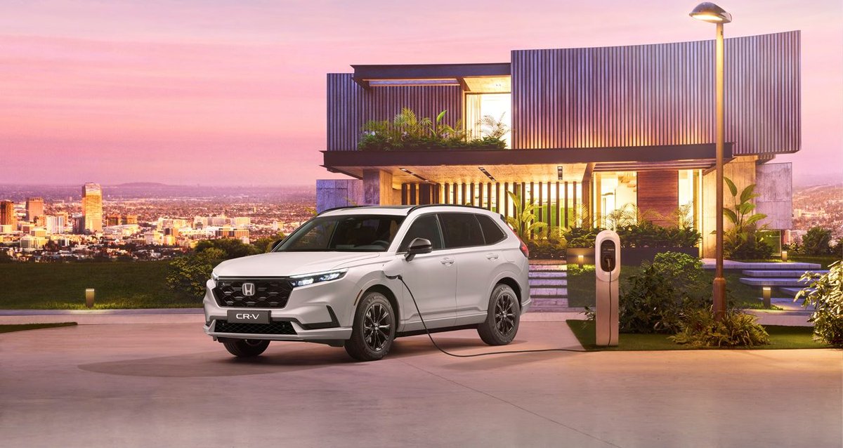 Honda ha anunciado la inauguración de una nueva línea de producción de demostración para baterías de estado sólido en Sakura, Japón. Pero ¿qué son y que significa esta innovación en el almacenaje de energía eléctrica?

Noticia completa: hondacanarias.com/cars/experienc…