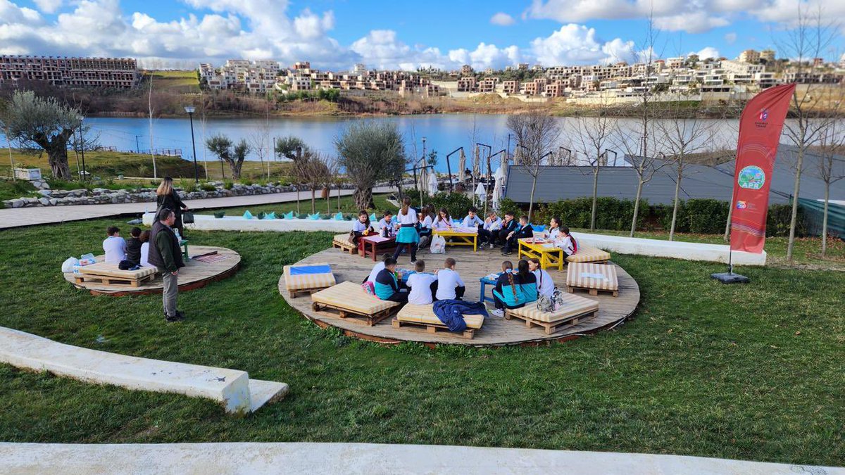 Lojëra, ngjyra dhe shumë buzëqeshje në Parkun e Liqenit të Farkës! 🌿🎨 Vogëlushët e Tiranës krijuan kujtime të paharrueshme në natyrë! 🥰