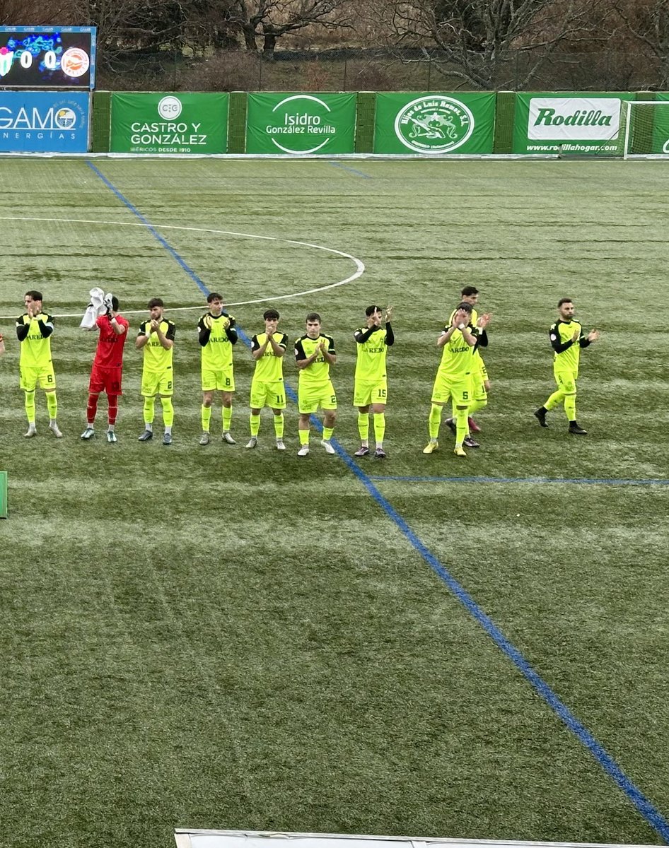 Otro punto.
El coraje no se negocia con estos chavales.
<a href="/CDLaredo/">Club Deportivo Laredo</a>