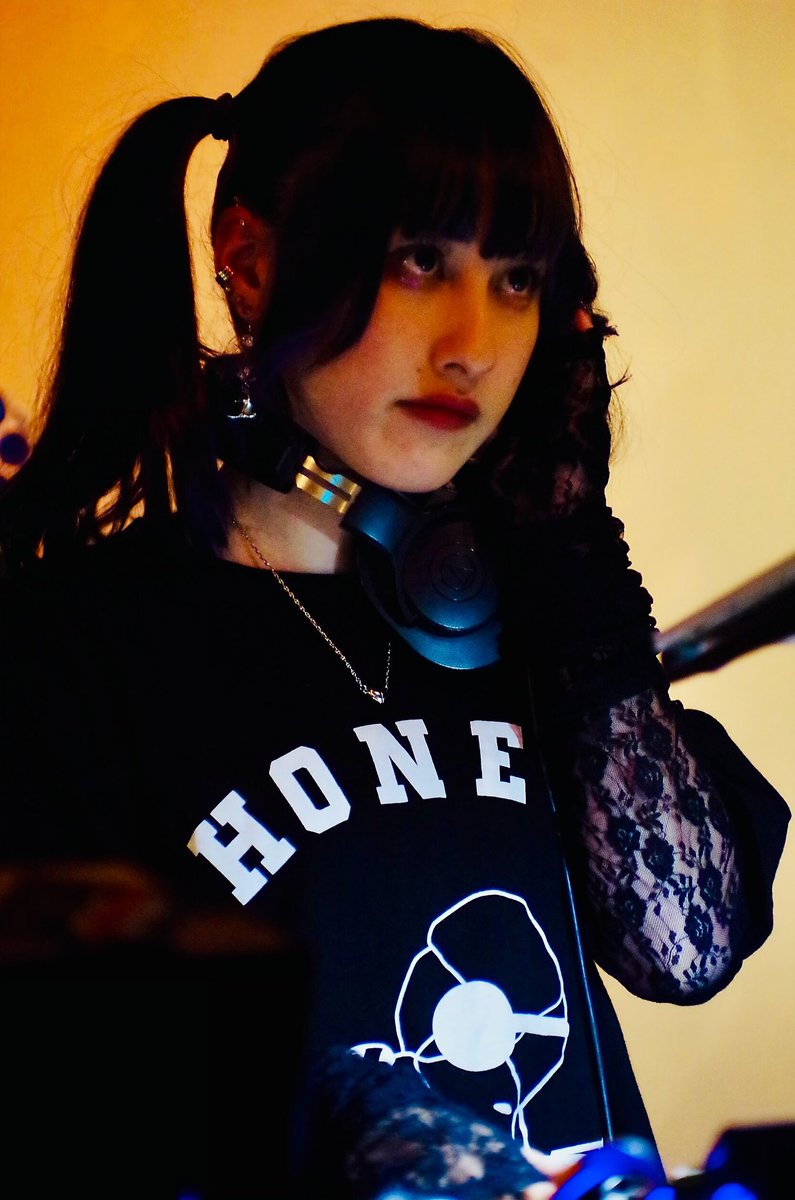 demonic89253549's tweet photo. まだまだ写真の腕が未熟なので、納得いく写真が撮れないけど少しでも綺麗に撮りたいって気持ちだけはあります。
いつも試行錯誤😅
#たかちゃんしか
#djtakatani
#BoomBoomCafe https://t.co/WdxH3gW0qD