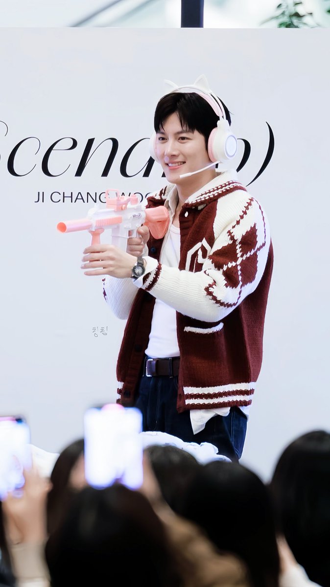 wanting821015's tweet photo. 빵!

어떻게 이렇게 귀여운 사람이 있어❤️

#池昌旭 #지창욱 #jichangwook 
#チチャンウク  @w_scenario https://t.co/uRyzUiLXE9