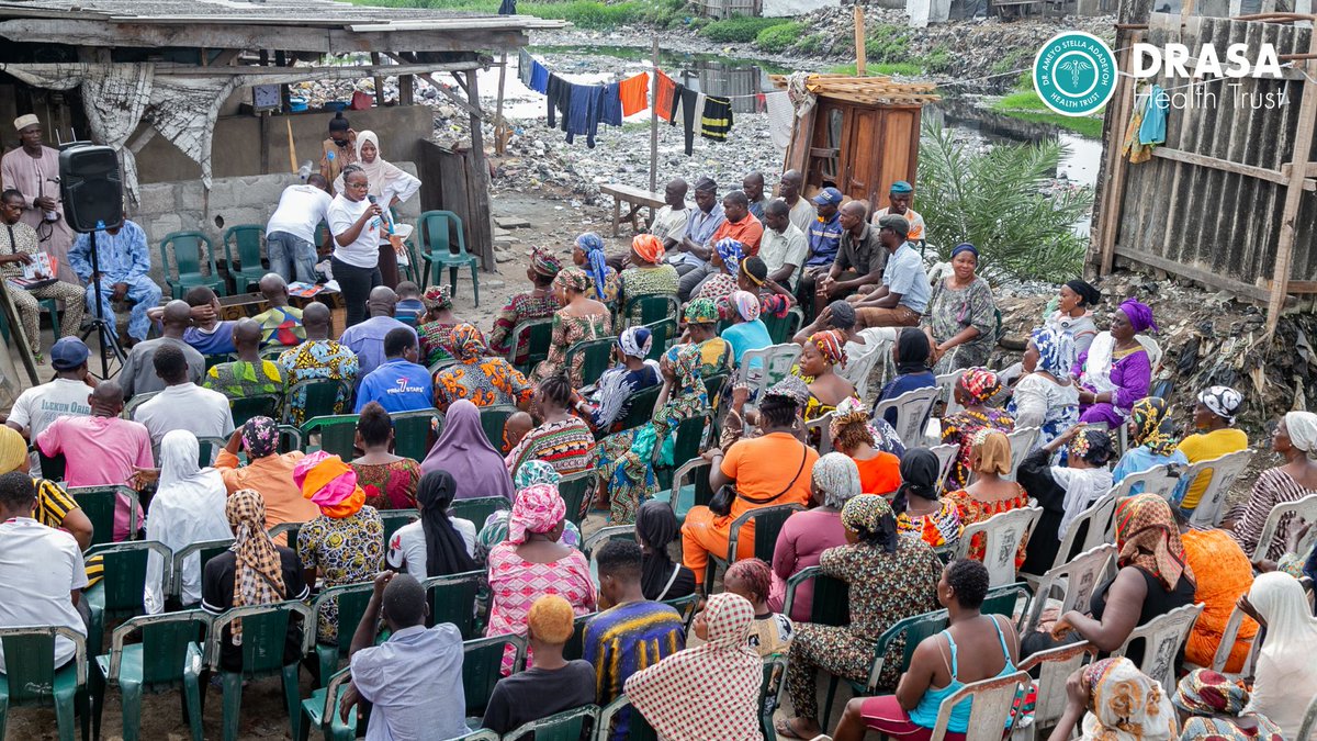 nighealthwatch's tweet image. In Lagos, @drasatrust is empowering communities to detect, report &amp;amp; prevent outbreaks by training the community members to be Health Champions.

How are they doing this? @OladunjoyeBles1 tells #TheWholeStory in this #NHWTorchlightSeries.

A must-read: nhwat.ch/42IAx59