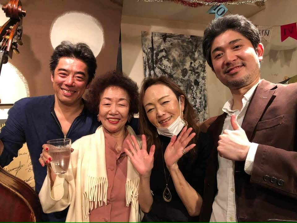 george_nakajima's tweet image. 2/3(月)PolkaDots 13周年
おめでとうございます！
皆様お待ちしておりますっ。

#新宿三丁目 #PolkaDots