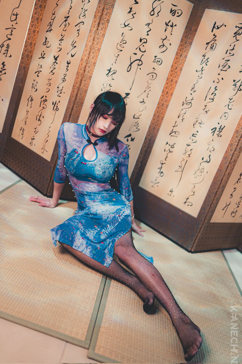 知道你们是成年人都想要
但是
肉棒和脚脚只能二选一

#伪娘 #cd #男の娘 https://t.co/ERPHSx4mvM