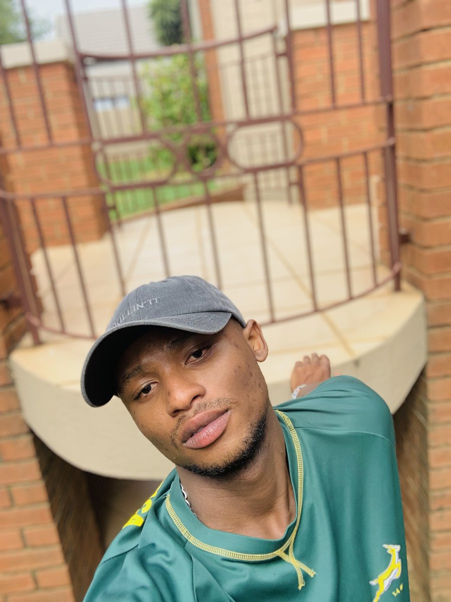 Mkhulu_Lesiba's tweet photo. 🤟🏼 https://t.co/JBjgiuSiEC