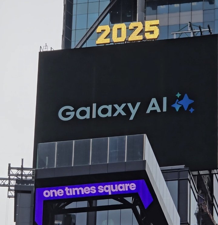 TimWithGalaxy tweet picture