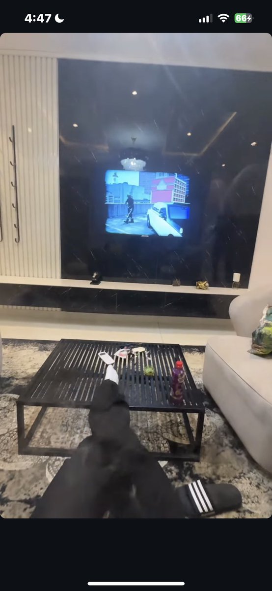 FarmPikin's tweet image. Get ready to take your home decor to the NEXT LEVEL with our stunning acrylic frames and arts!
Durable, sleek, and modern, our acrylic frames are perfect for showcasing your favorite memories, artwork, and more!
#AcrylicFrames #HomeDecor #ArtLovers #ModernDecor #WallArt