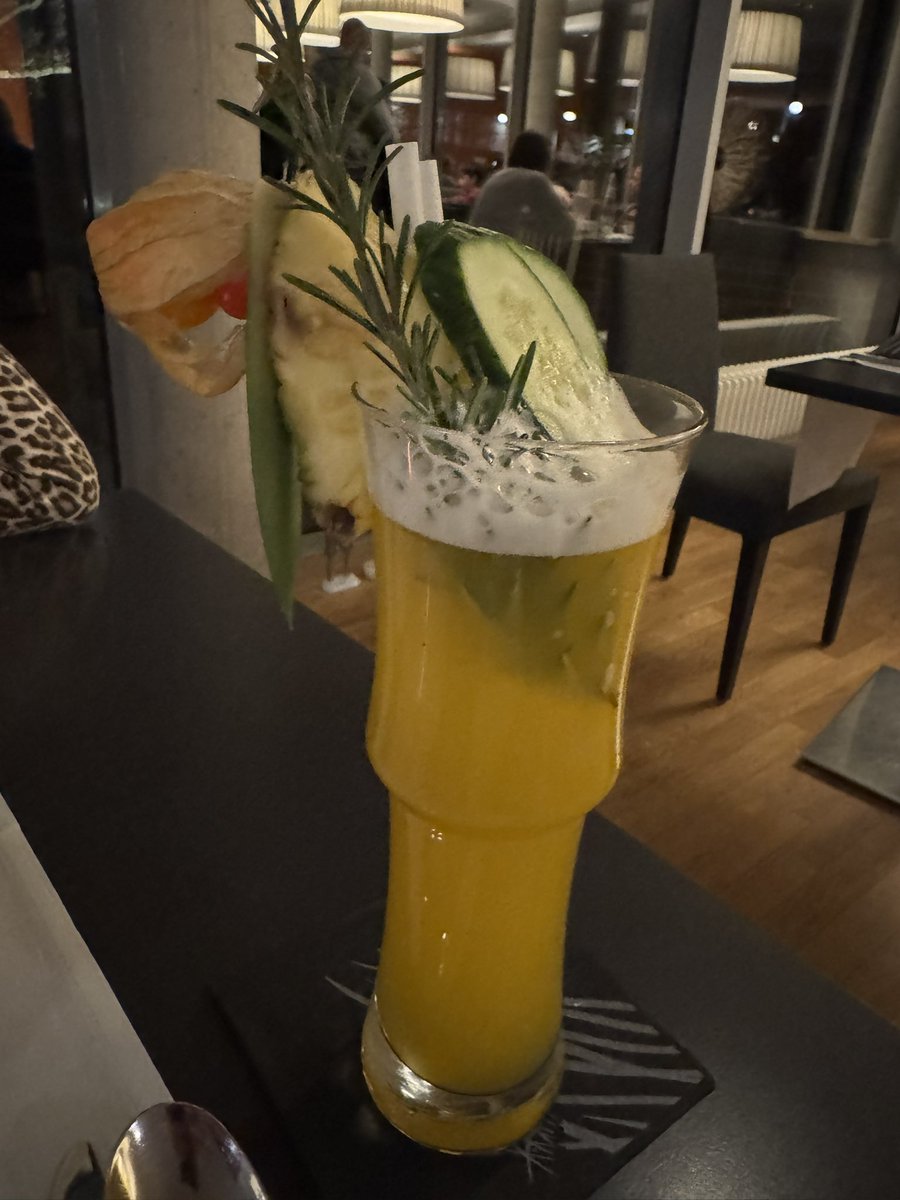 derKavka tweet media