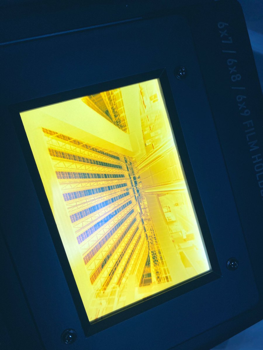 k_photo_tokyo's tweet photo. RTPをクロスプロセスしたー
真っ黄色 https://t.co/J8JWpy023i