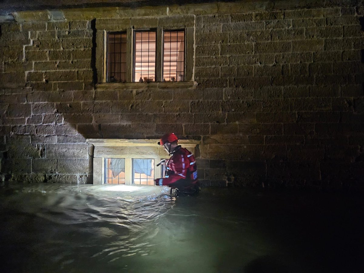 UNPREPARED ⚠️
The UK is not prepared for the impacts of climate change, say Fire Chiefs. 

“…it is impossible not to be concerned about the very real and immediate threat climate change poses to our planet and what that will mean for our communities in the future”
1/2