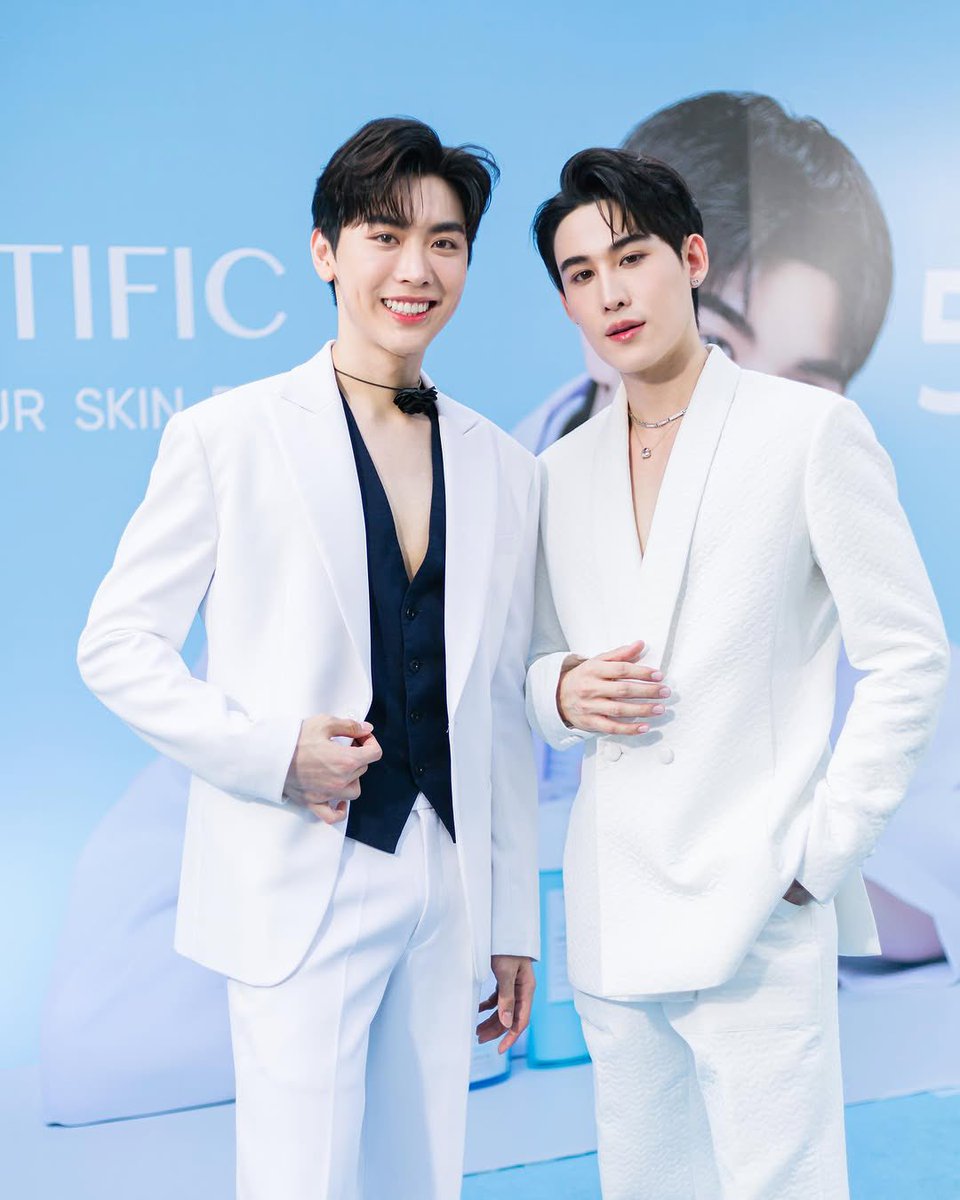 ninkinkinknin's tweet photo. 🗓️ 03.02.68
🐥 IG: in_intouchh
“วันนี้อินมางาน SKINTIFIC Lab with FOURTH at BEAUTRIUM อย่าลืมเซฟผิวไบร์ทสร้างเกราะป้องกันให้ผิวของเราด้วย SKINTIFIC กันนะคับ✨” #SkintificLabWithFourth
🔗 https://t.co/gaLZ7akspX
——
ᨳ ꒰ #in_intouchh ꒱ ☆゚.*・。゚ https://t.co/VUVA1TbF3k