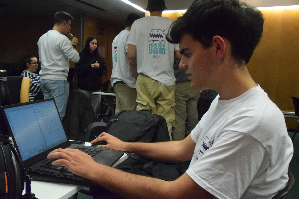 Global Game Jam UPV Gandia😃
Un año más ha sido un gran fin de semana de innovación, ingenio y agilidad, pero también de convivencia de la buena. ¡Gracias por acompañarnos! 👏👏
Más información👉 gandiainnova.webs.upv.es/.../global-gam…