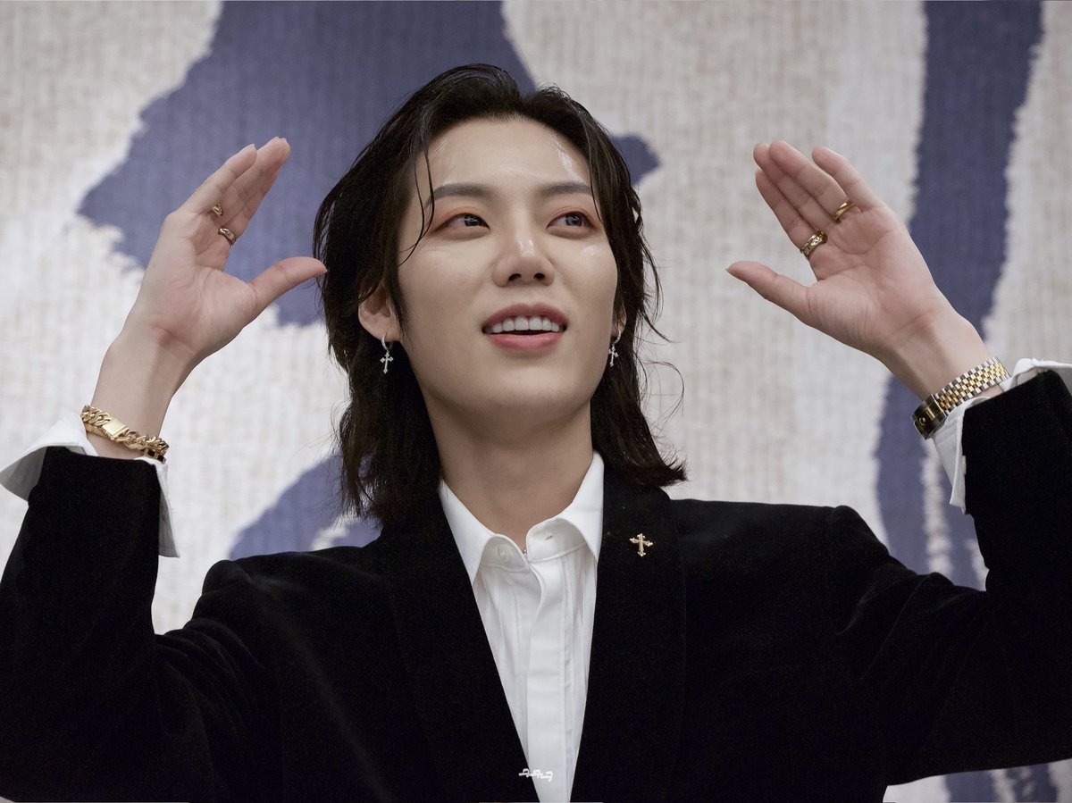 250131 CHEERS TO 2025
#ELCAPITXN #장이정
ㅋㅋㅋ 
<a href="/elcapitxxn/">EL CAPITXN</a>