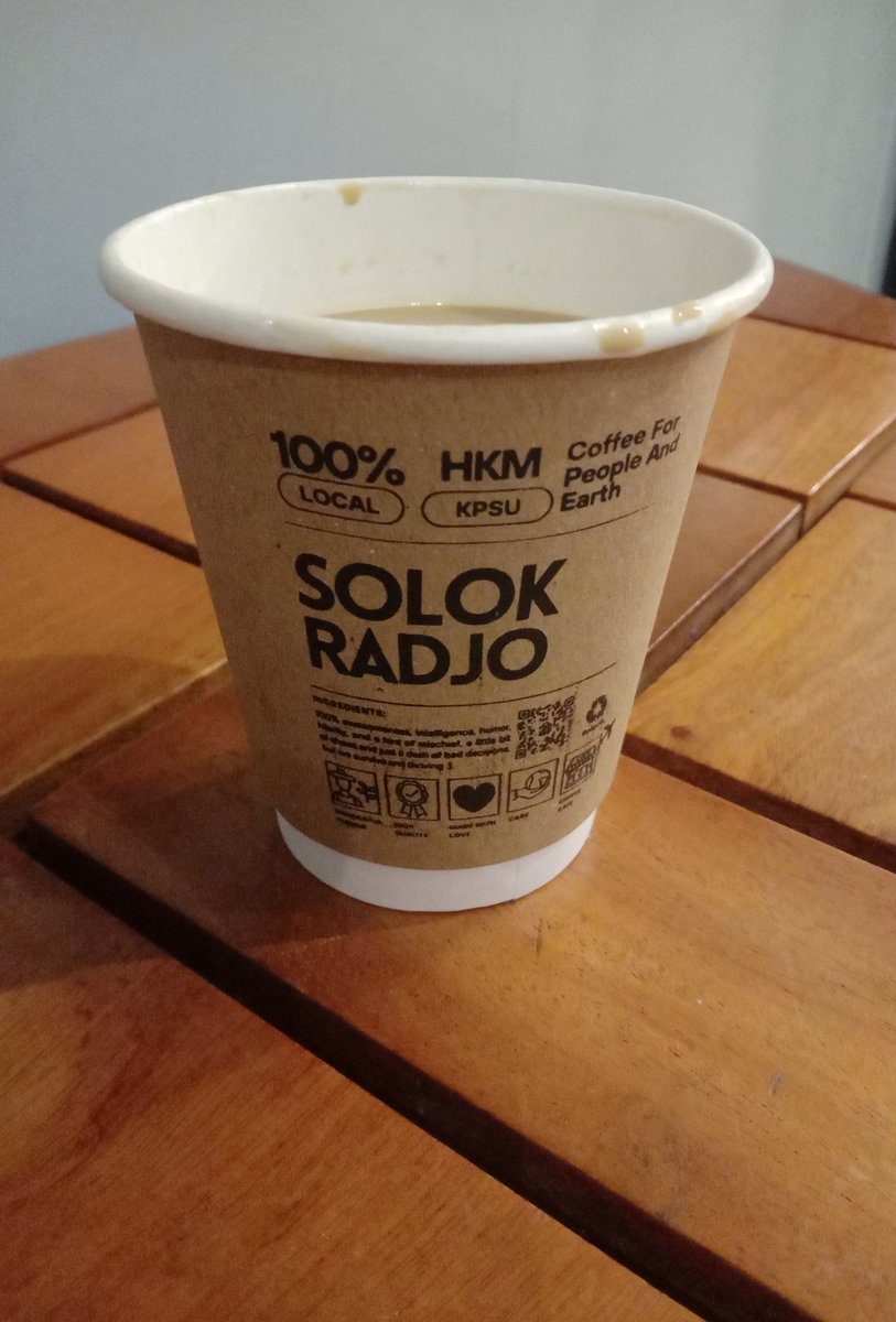 Jatuh cintalah dengan sewajarnya karena menaruh harapan tanpa balasan itu menyakitkan

Senin sore
✍️
Coffe time

#Celahawan