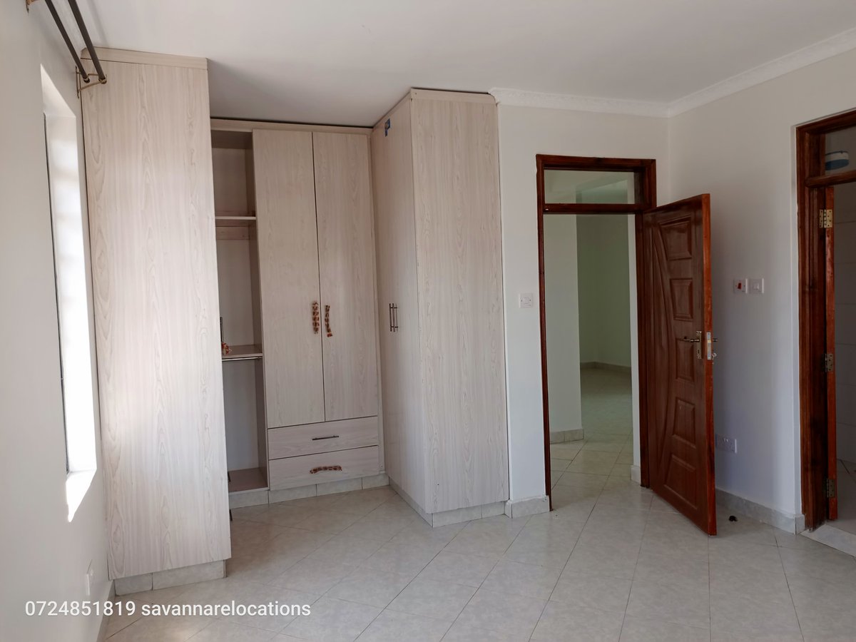 eddKantai's tweet photo. 🏡 MODERN 4-BEDROOM HOUSE TO LET – ON TARMAC!

✔ Spacious &amp; stylish design with quality finishes ✨
✔ Master ensuite with ample closet space 🚿👗
✔ Family room for extra comfort &amp; entertainment 🛋️📺
💰 RENT: KSH 60,000

📞 For viewing, call us on 0724 851 819 https://t.co/SnPqSIyGkk