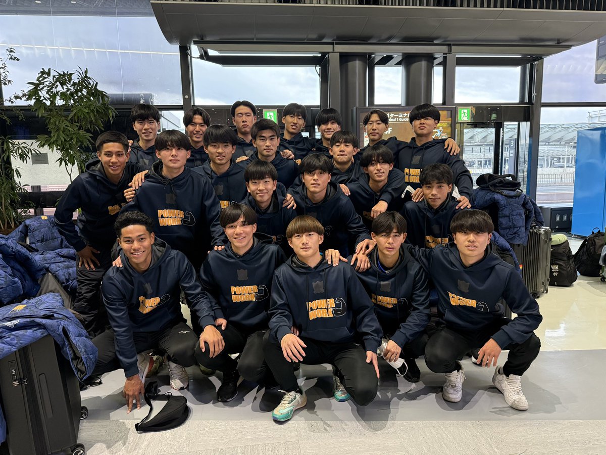 football6766's tweet image. 本日から🇮🇹イタリア遠征に行きます！

スポンサー様の多大なる支援のおかげで実現しました。

素晴らしい経験をたくさんして、力や団結力に繋げて、楽しんできてほしいです！

日本残り組もまた激しい競争です！
#日体大柏
#イタリア遠征
#POWERWORK
#株式会社WINNERS