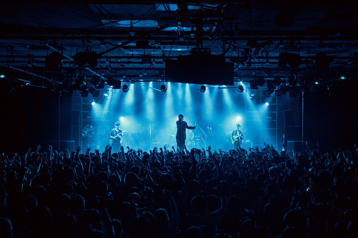 sensajp's tweet photo. 【#ライブレポート】
Enfants、フレデリックを迎えて初の主催企画「CUSTOM 1」で異なるスタイルと個性で互いの音楽をぶつけ合う刺激的な夜。
🔗https://t.co/a4cVYUbQZM
#Enfants #CUSTOM1 #フレデリック #SENSA
@enfants_jp @frederitter
文:森朋之(@tmyk1969 )
撮影:小杉歩(@ayumukosugi ) https://t.co/8qKRU9sqoM