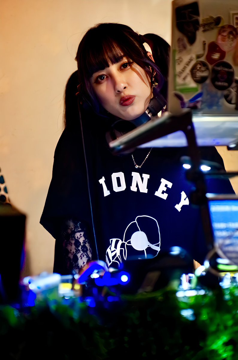 demonic89253549's tweet photo. @djtakatani DJ TAKATANI / 高谷紫音ちゃん@djtakatani 
この日は、次の日の仕事が早いって事で、お酒を飲まなかった🥃たかちゃん。
#たかちゃんしか
#djtakatani
#BoomBoomCafe https://t.co/groqJ9D9Nd
