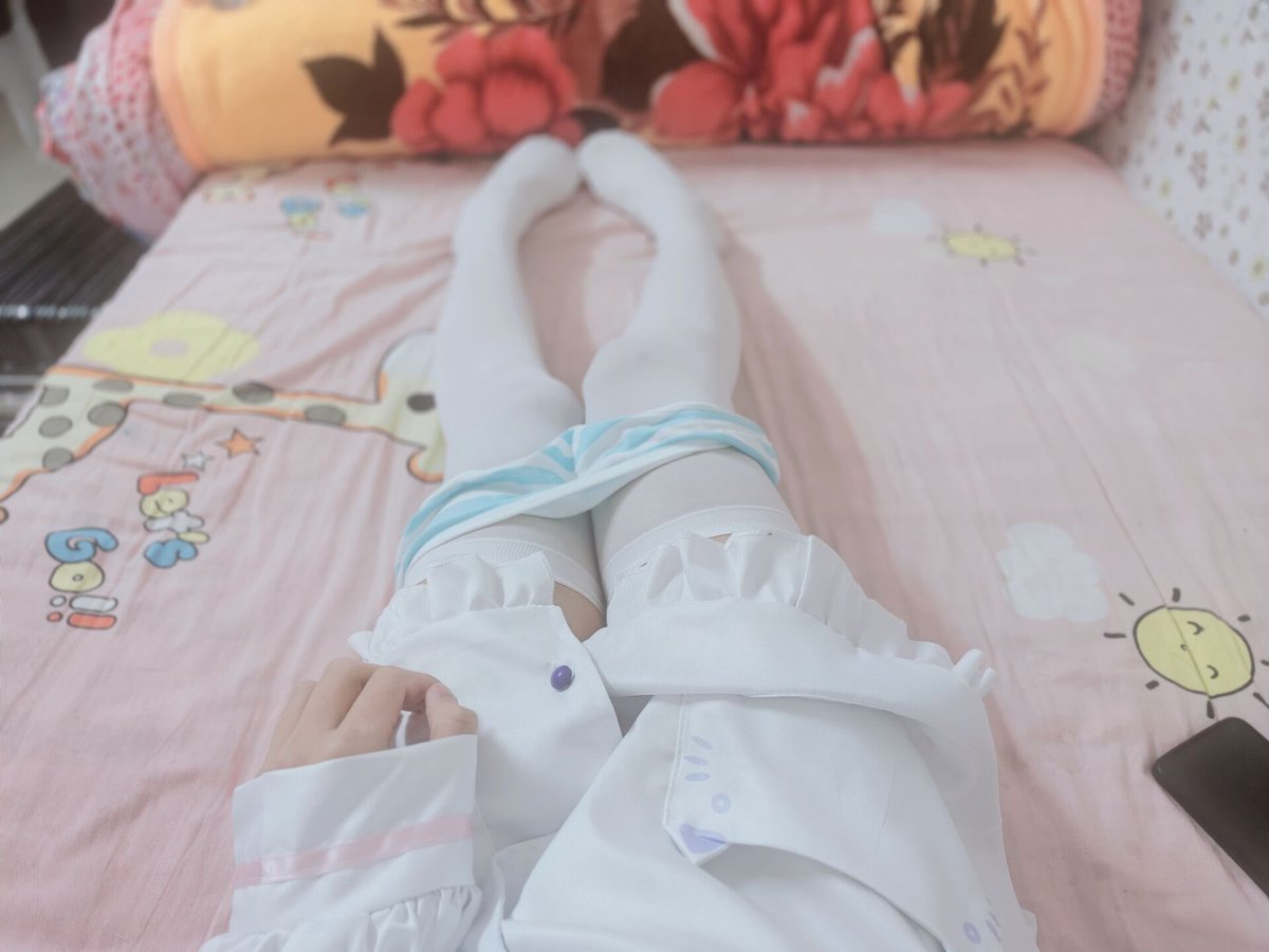 Aruaxing's tweet photo. 帮哥哥撸了一发之后第二天��还想要…哥哥好硬…好想坐上去❤️ https://t.co/CF8ZtGy6ur