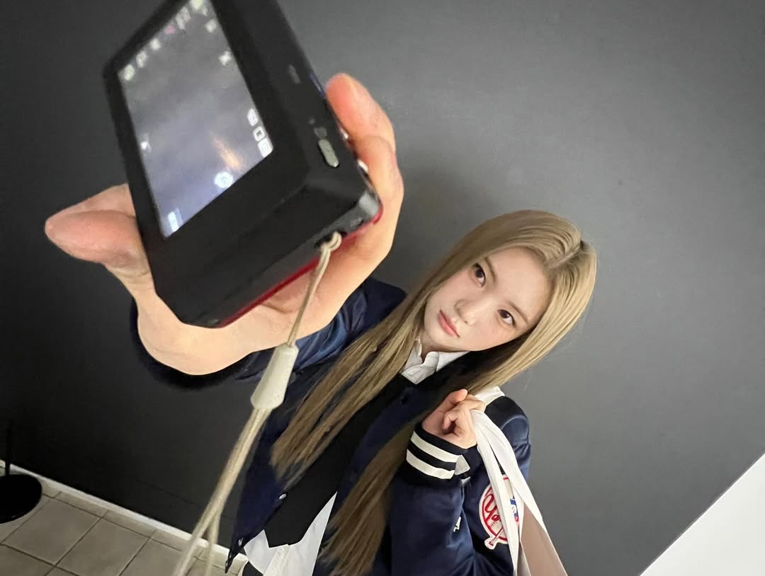 H2H_NEWS's tweet photo. 250203 Hearts2Hearts official instagram update - JIWOO &amp; JUUN

#Hearts2Hearts #하츠투하츠 #H2H @H2H_smtown https://t.co/6XmmnP6agx