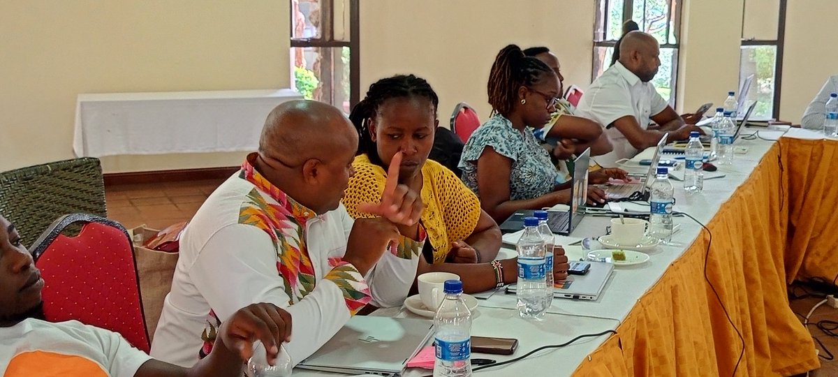 HumanRightsMld's tweet photo. #WeAreVCA, Outcome harvesting is crucial for identifying,analyzing,and verifying changes resulting from project interventions. It helps assess resilience, informs adaptive strategies and ensures sustainable impact by documenting successes, challenges, and lessons learned https://t.co/MPwlxX8h9B