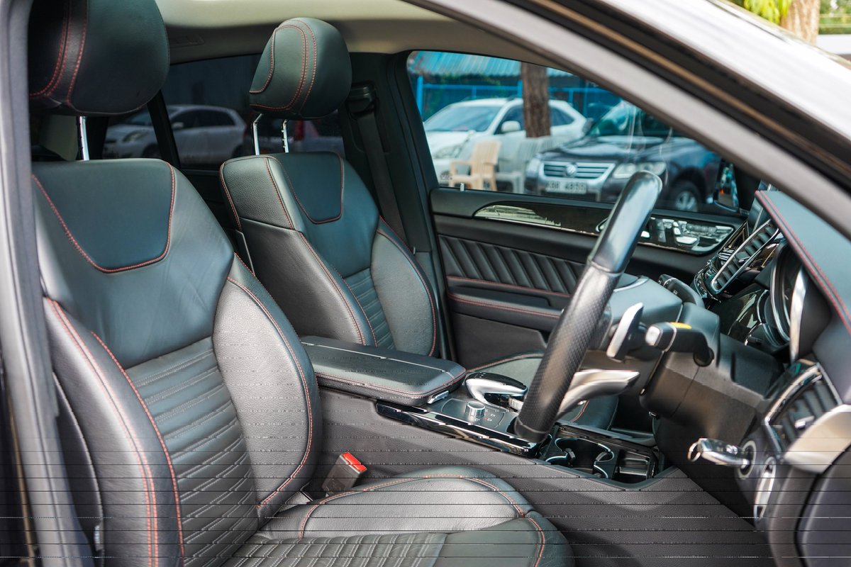 DriversMartKe's tweet photo. Notable Features And Specs Include:
-Mileage-
-Full leather interior with a sunroof plus power-adjustable, memory, heated and cooled seats
-Harman Kardon sound system
-A range of driver assists and safety features such as ABS, Brake Assist, Crosswind Assist, and more. https://t.co/gjib5oZ7Us