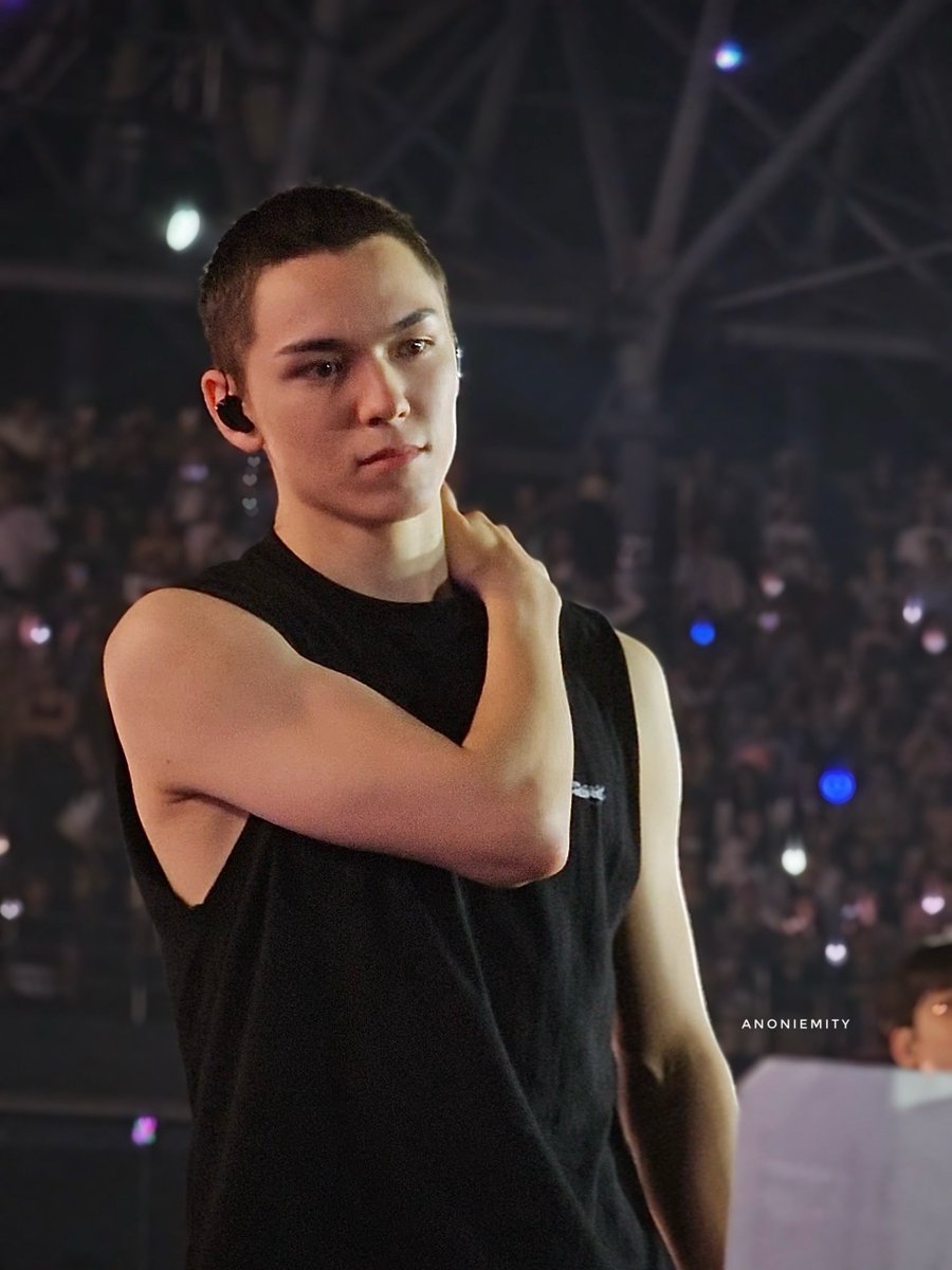 250119 right here in bulacan
#VERNON #버논