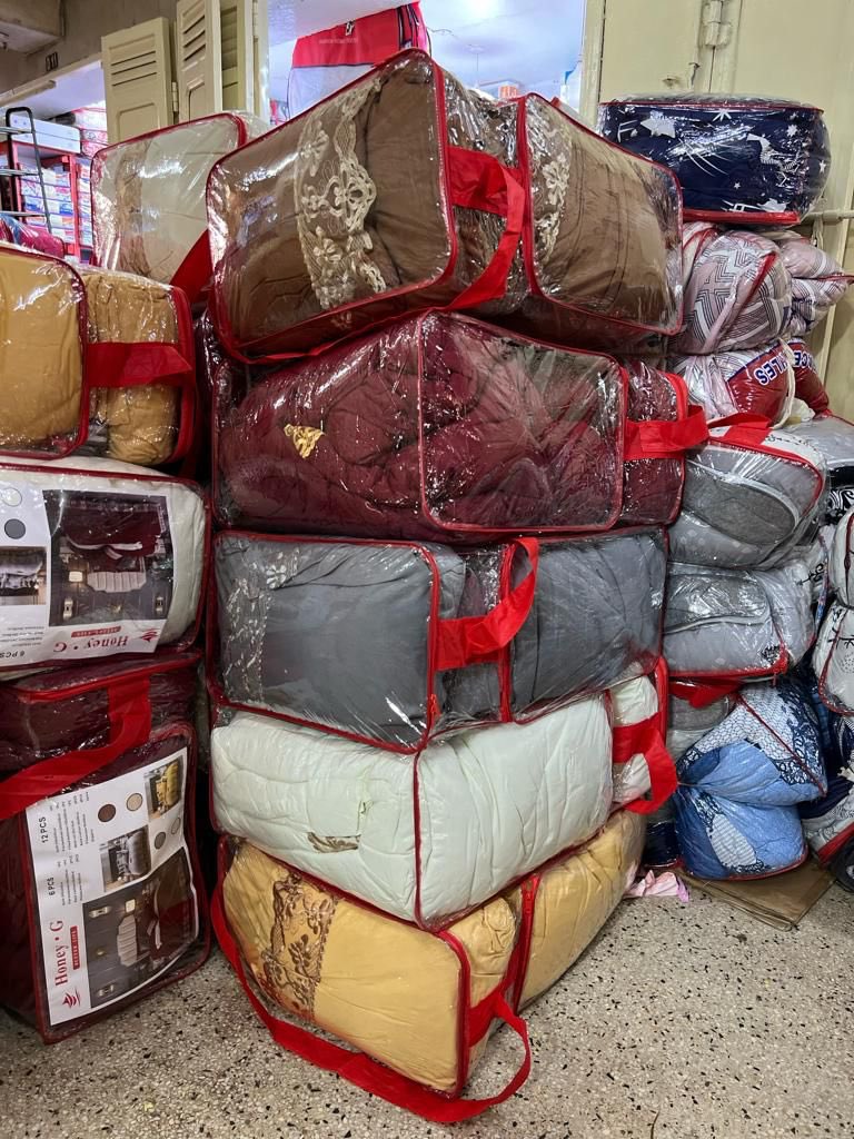 I sell beddings ☺️. Muguleko I get lunch ba dear 🤗