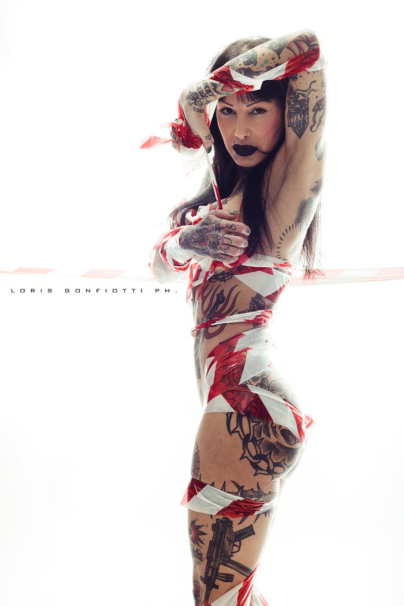 LORISGONFIOTTI's tweet photo. "Sexy Crime scene"
Starring : Robertina Hates
Loris Gonfiotti
@robertinahates By @lorisgonfiottiphotographer
@lorisgonfiottiph
#crimescene #crime #truecrime #crimescenecleanup #truecrimecommunity #murder #truecrimeaddict #biohazard #forensics #serialkillers #naked https://t.co/pLhXjYORPG