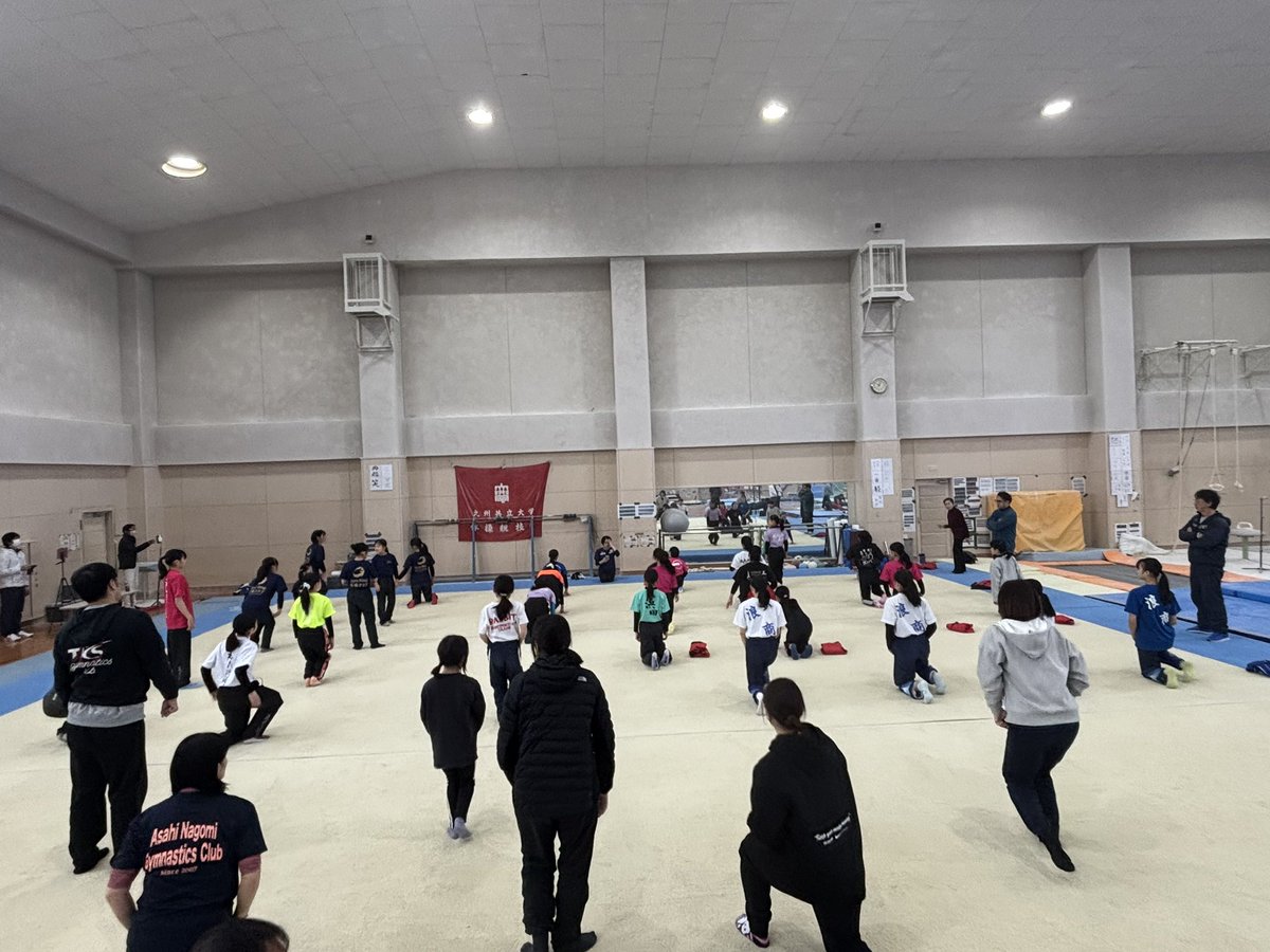 okazakigym's tweet photo. 西日本ブロック指導者・選手講習会の講師をさせて頂きました。

多くの方にご参加いただき、皆さんと一緒にに楽しく学ぶ事が出来ました。
また今回は座学でも登壇させて頂き、私も学びの多い機会となりました。

ご参加頂いた皆さん、ありがとうございました！

@GymnasticsJapan 
@gymaki https://t.co/jOB1KJ80Qt