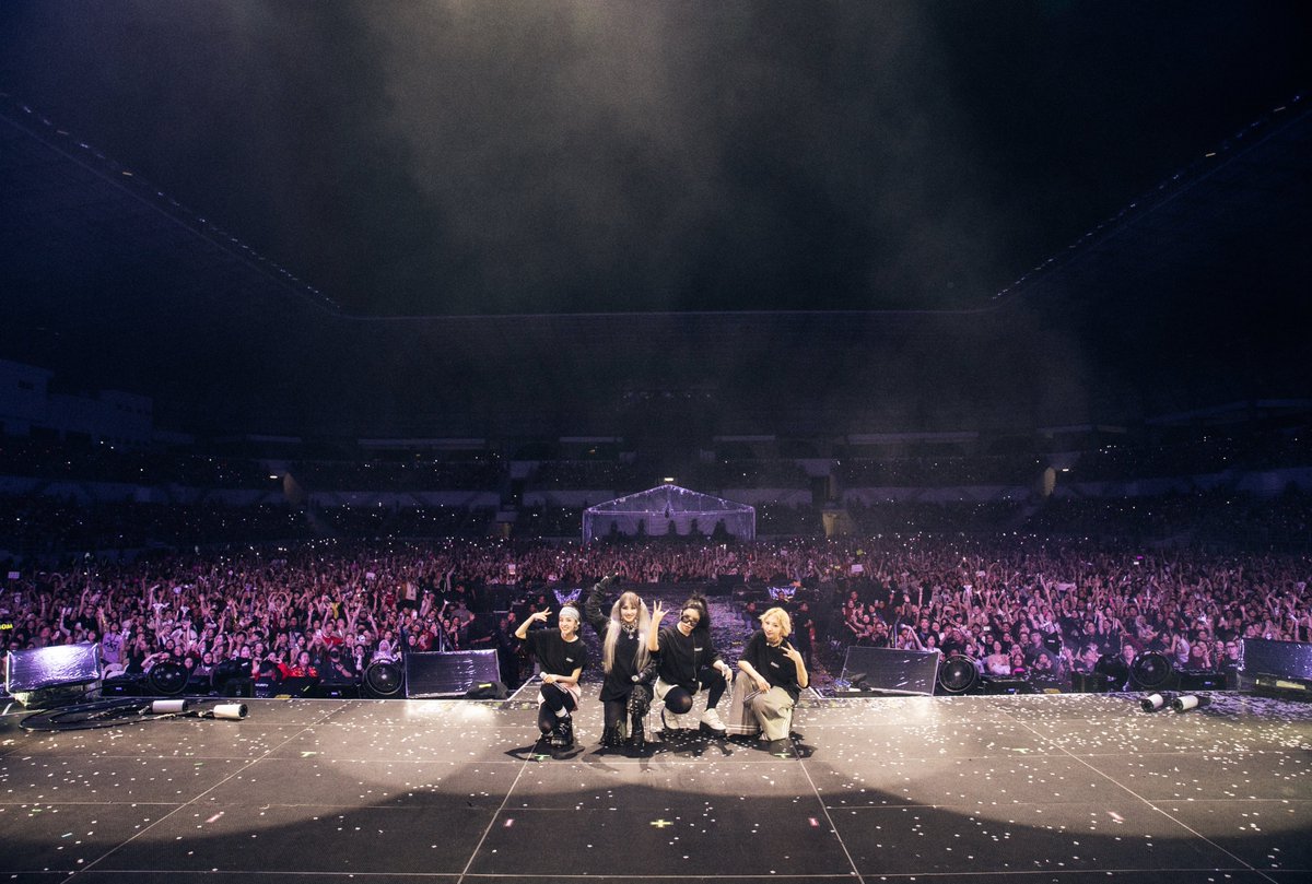 imemalaysia's tweet photo. 𝟐𝟎𝟐𝟒-𝟐𝟓 𝟐𝐍𝐄𝟏 𝐀𝐒𝐈𝐀 𝐓𝐎𝐔𝐑 [𝐖𝐄𝐋𝐂𝐎𝐌𝐄 𝐁𝐀𝐂𝐊] 𝐈𝐍 𝐊𝐔𝐀𝐋𝐀 𝐋𝐔𝐌𝐏𝐔𝐑 

KL BLACKJACK, y’all were straight up FIRE last Saturday! ❤‍🔥🔥 Thank you for being part of this historic night with us. Until the next one! ♠♦♣♥
 
Full album link : https://t.co/mM6ZqJ1kMv

📸 : YG ENTERTAINMENT
 
#2NE1 #투애니원 
#WELCOMEBACK #YG 
#CL #BOM #DARA #MINZY #BLACKJACK 
#LiveNationMY #iMeMY #iMeAsia 
#KUALALUMPUR #MALAYSIA
@ygent_official
@krungy21
@mingkki21
@haroobomkum