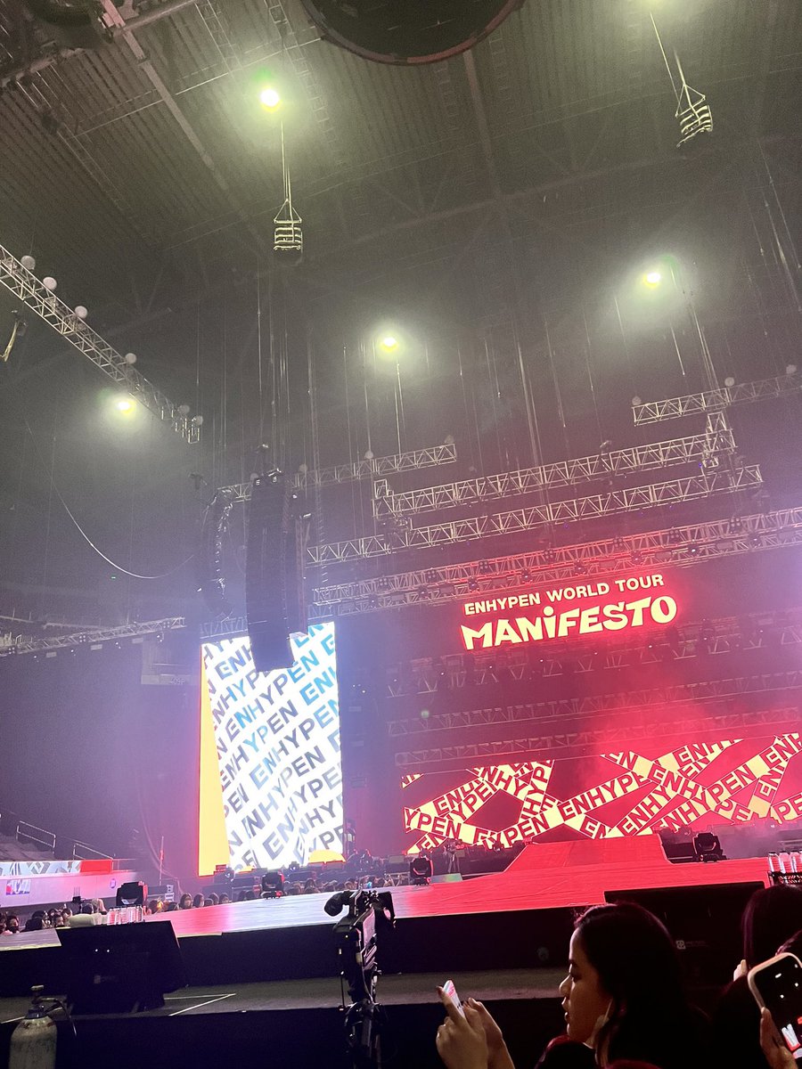 _wonieluvsme's tweet photo. Memorable birthday, you will always be missed 🧡💛🎂 Exactly 2 yrs &amp; 1 yr ago 🥹

Manifesto.                     Fate. https://t.co/ZayGPYUygM
