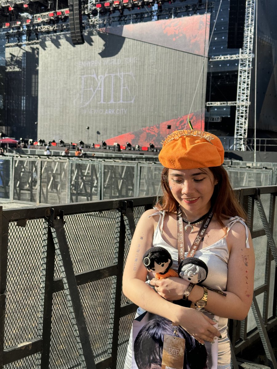 _wonieluvsme's tweet photo. Memorable birthday, you will always be missed 🧡💛🎂 Exactly 2 yrs &amp; 1 yr ago 🥹

Manifesto.                     Fate. https://t.co/ZayGPYUygM