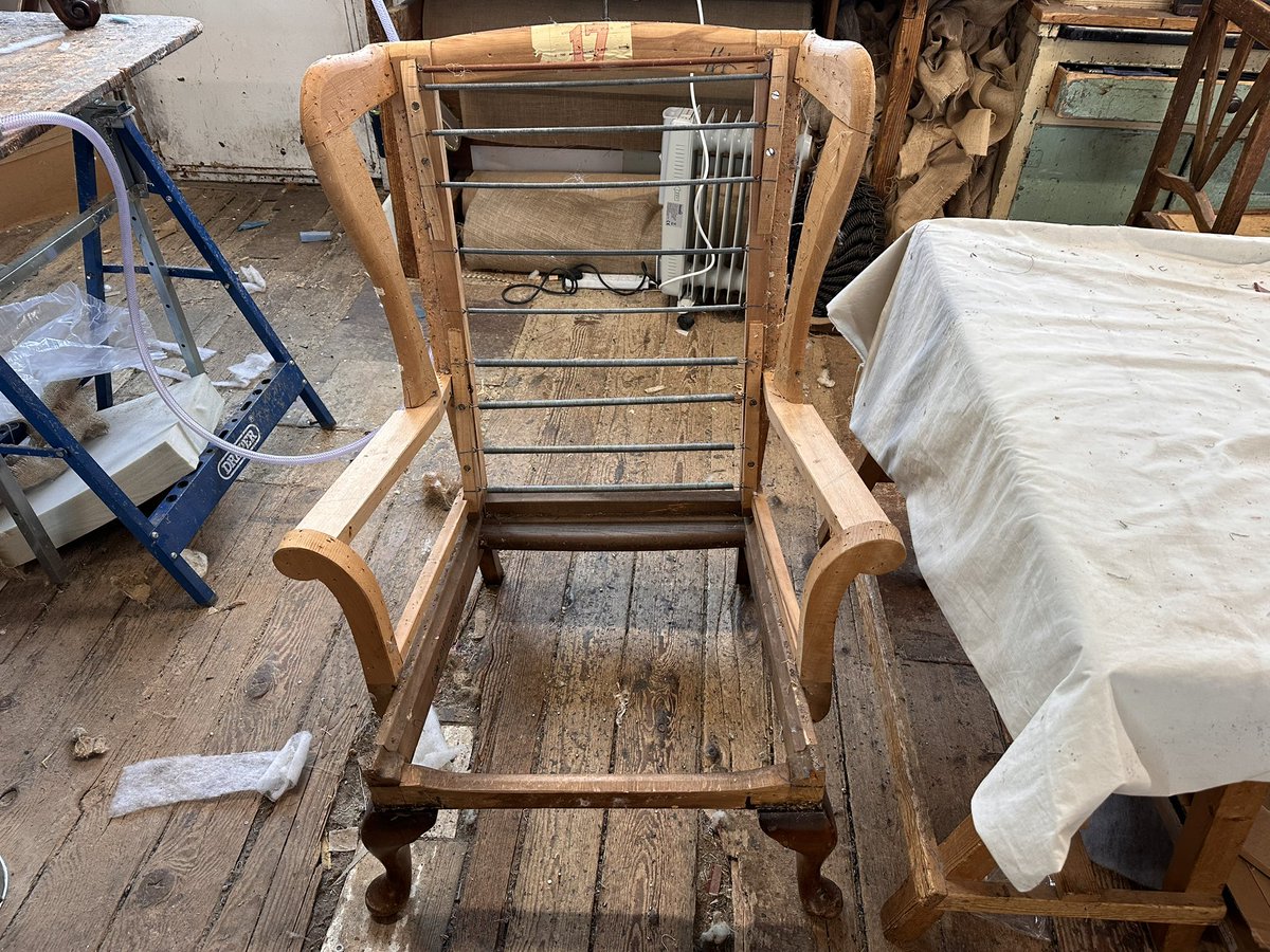 vinallandmacey's tweet photo. Following last Friday's post, here’s the fantastic @paulsmithdesign stripe on the @parkerknoll 720 Wingchair. It certainly adds colour to the room. #VinallandMacey #Hadlow #Kent #UpholsterersNearMe  #UpholsteryUK #BespokeService 
#IndependentBusiness #ChairMakeover
#WingChair https://t.co/PgNbkOorTP