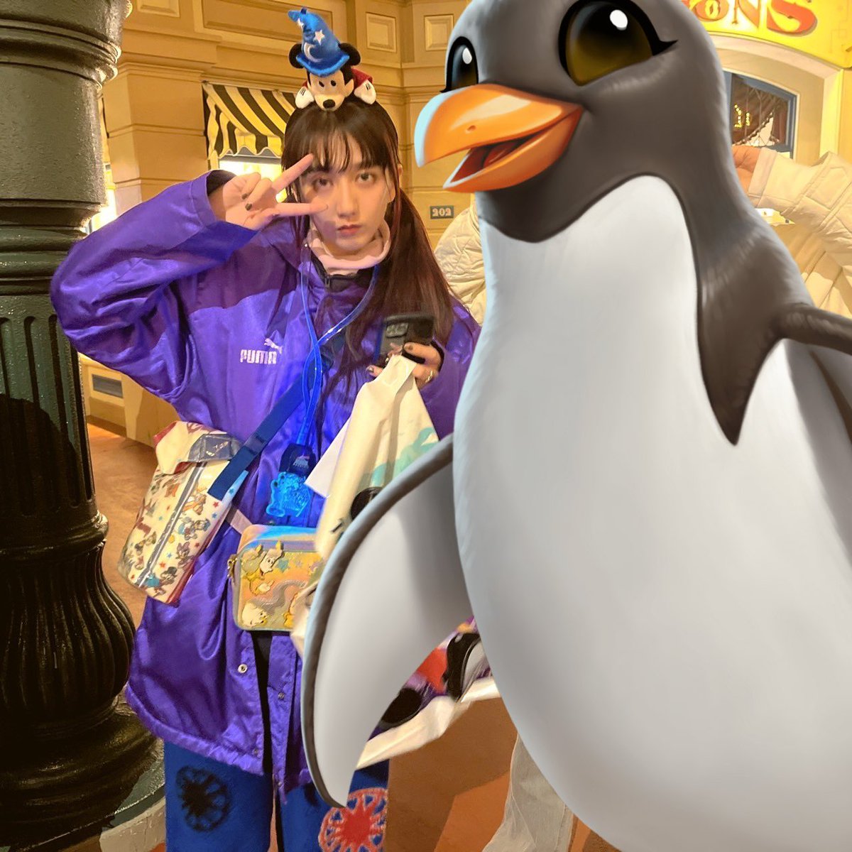 popbelop's tweet photo. 最近は髪を切ったりディズニーランドに行ったり酔って視界がホワイトアウトしたりしています https://t.co/OWXreezutX