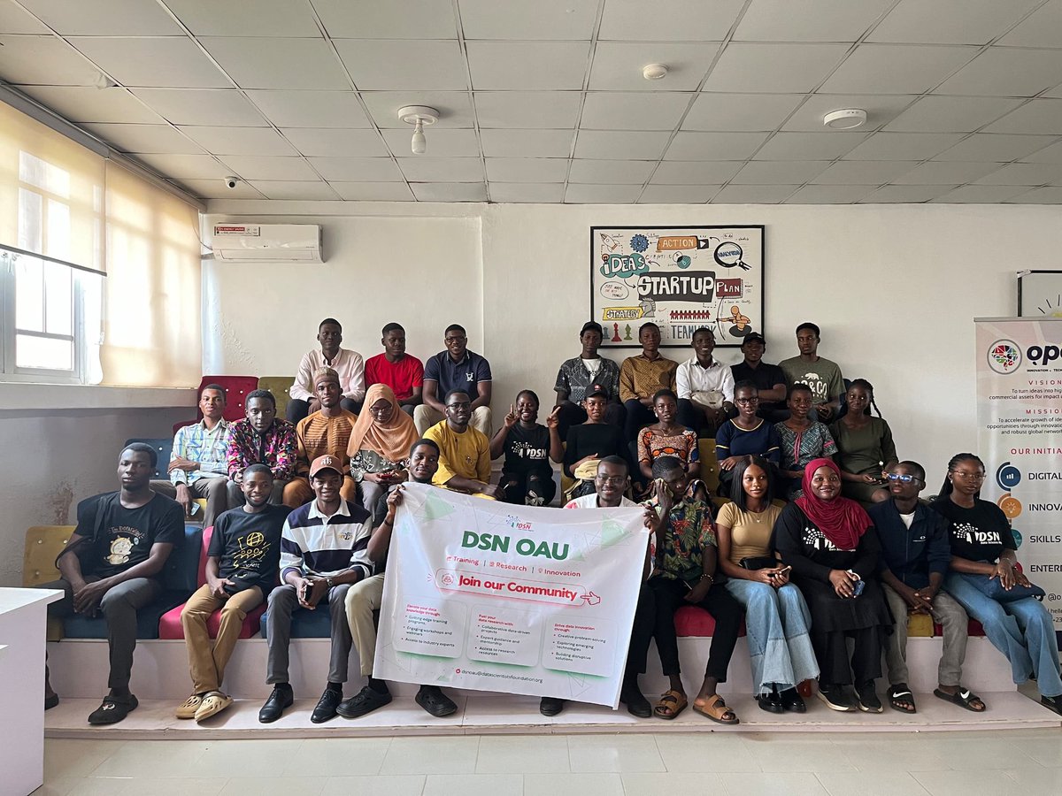 AIplus_OAU's tweet image. DSN OAU's first Community Hangout of the year was a success!
Thanks to everyone who came out to make our first community hangout of the year unforgettable. Here's to many more!