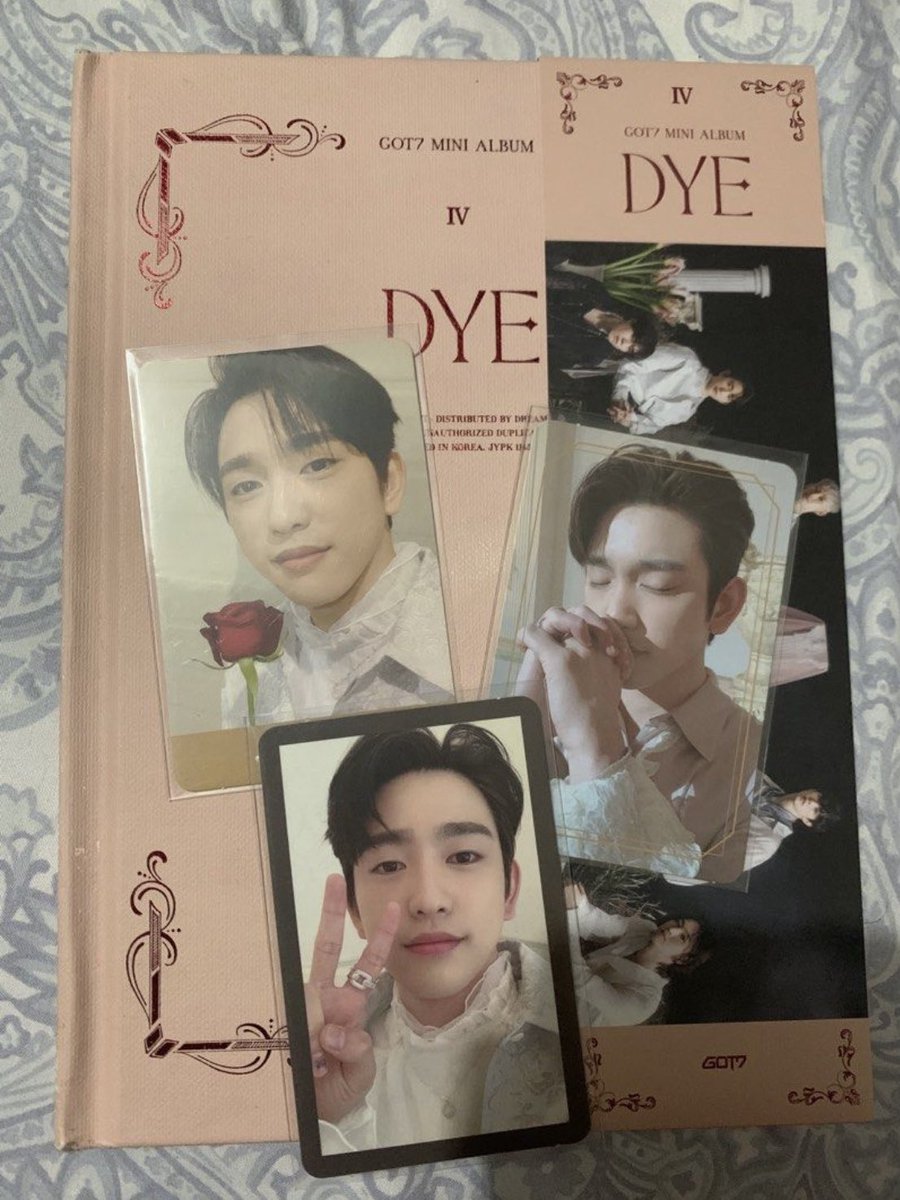 Azure_zio's tweet photo. @ustwonwoo Hello, if you’re still looking for Jinyoung PCs po. I have these 😊 https://t.co/qOctsMjn3j