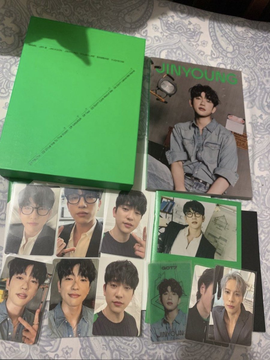 Azure_zio's tweet photo. @ustwonwoo Hello, if you’re still looking for Jinyoung PCs po. I have these 😊 https://t.co/qOctsMjn3j