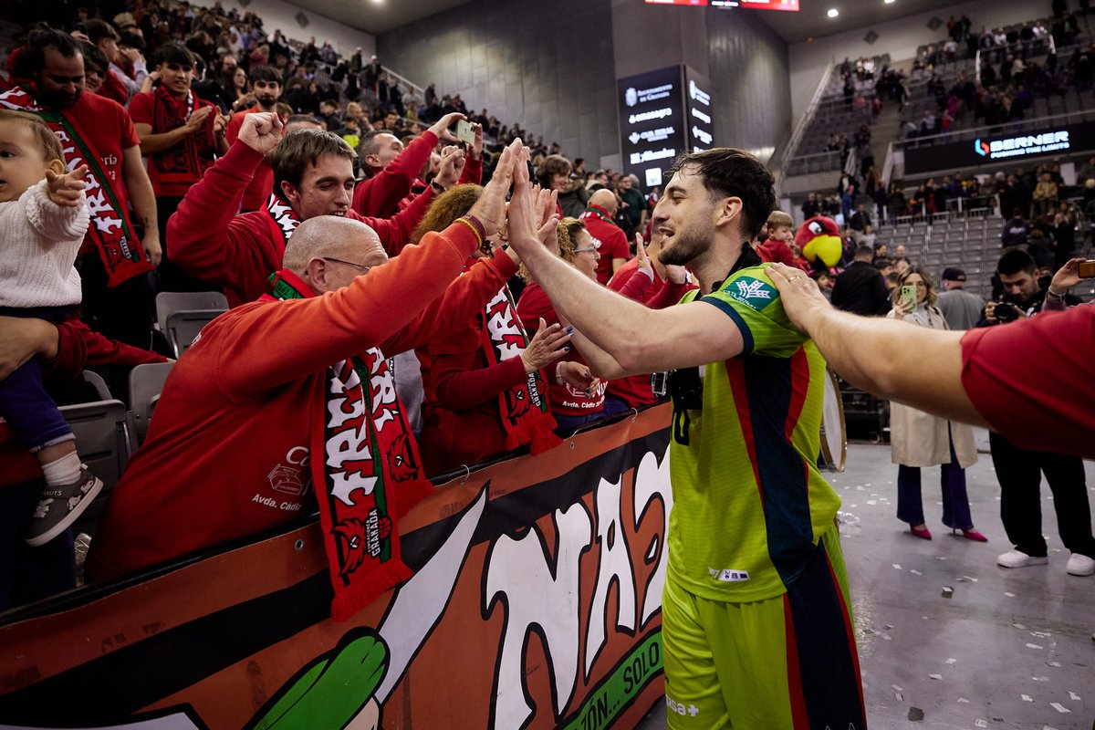 EUFORIA DESATADA, EUFORIA COMPARTIDA 🔥

#LigaEndesa | <a href="/CoviranGranada/">Coviran Granada</a>